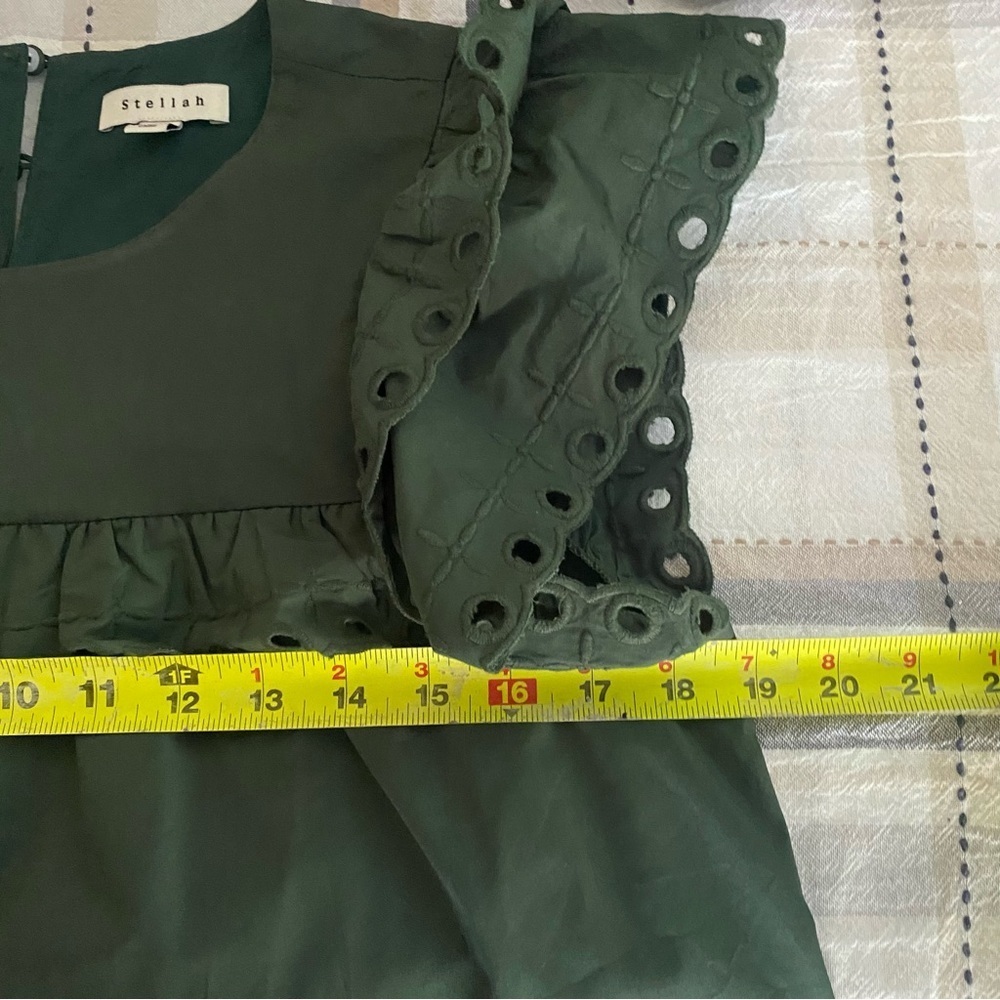 Stellah Girls  Ruffle Elegant Green Dress, size Medium with‎ pockets - Picture 9 of 11